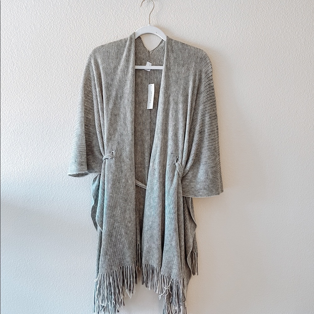 NWT • FRANCESCA’S • knit kimono